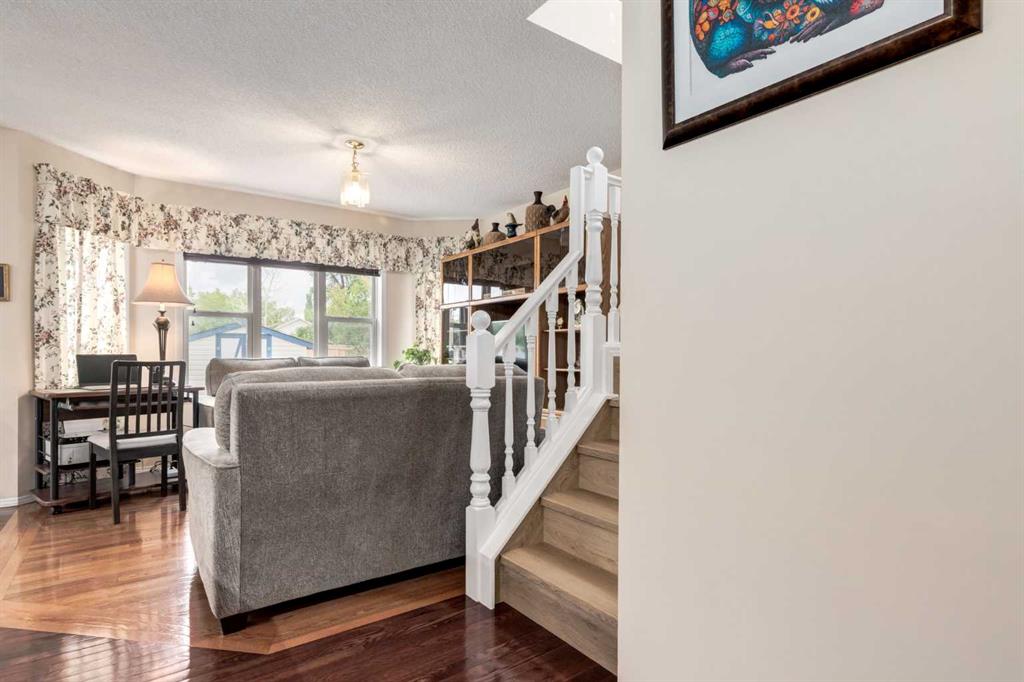 Picture for 191 Bridlewood Circle SW
