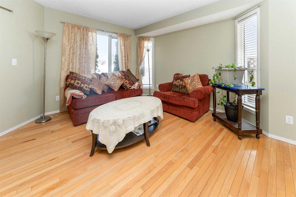 Picture for 63 Hawkmount Green NW
