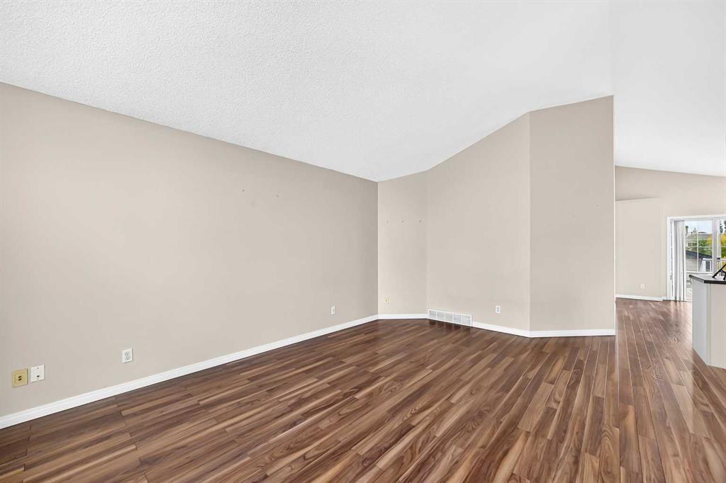 Picture for 267 Covewood Close NE