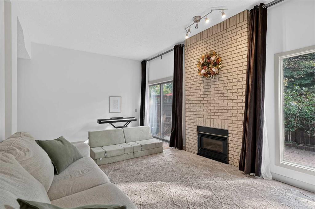 Picture for 571 Point Mckay Grove NW