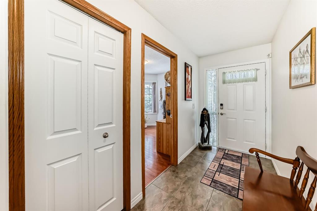 Picture for 157 Hawkstone Manor NW