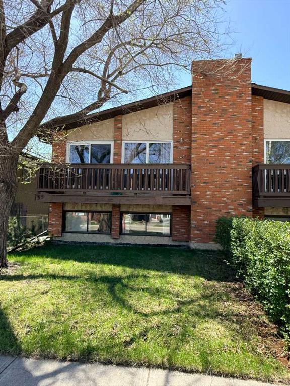 Picture for 135 27 Avenue NE