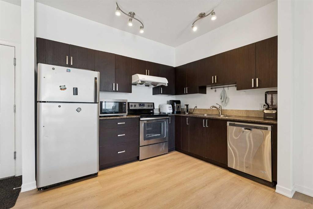 Picture for 116, 117 Copperpond Common SE