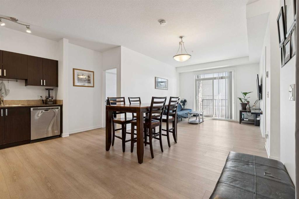 Picture for 116, 117 Copperpond Common SE