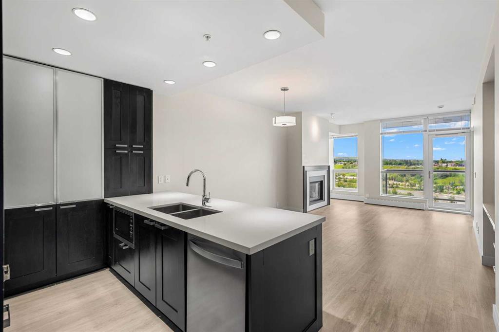 Picture for 1712, 222 Riverfront Avenue SW