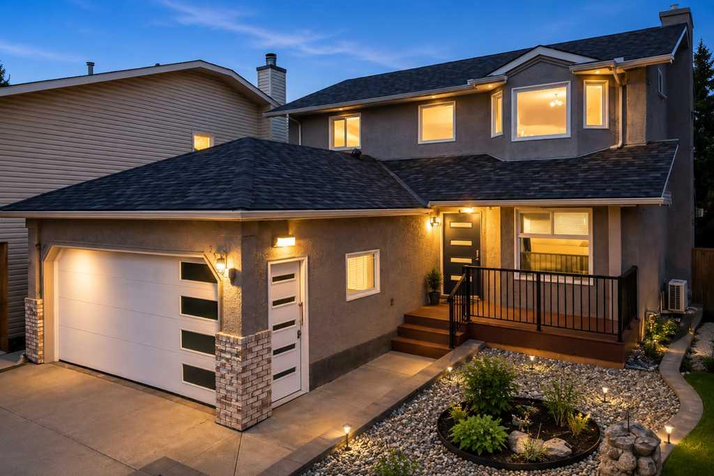 Picture for 256 Riverside Mews SE