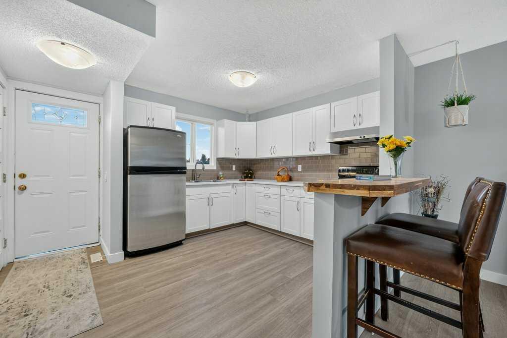 Picture for 3046 32A Avenue SE