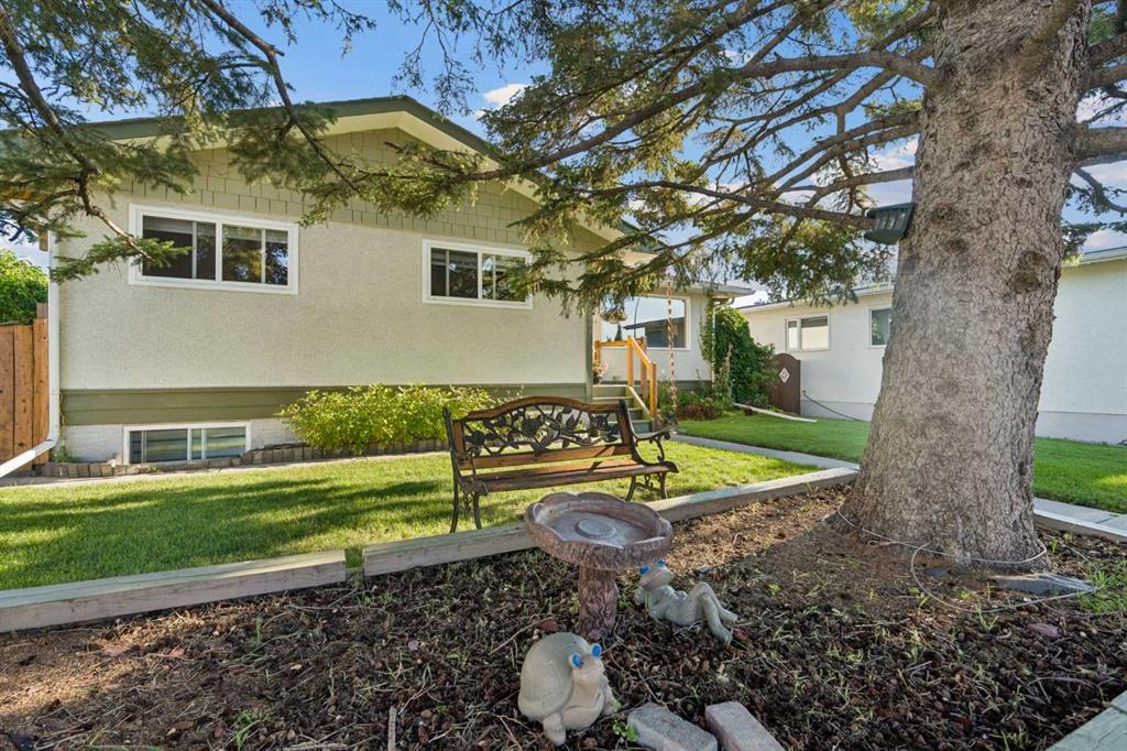 Picture for 5635 Travis Crescent NE