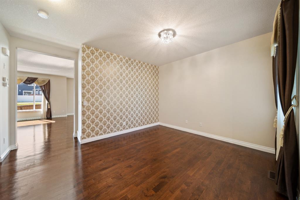 Picture for 405 Saddlelake Drive NE