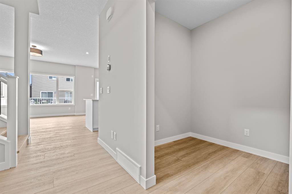 Picture for 129 Walgrove Bay SE