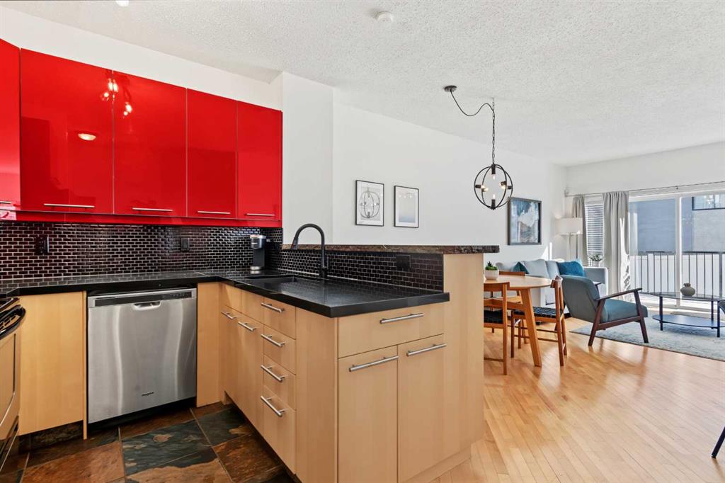 Picture for 1707 23 Avenue SW