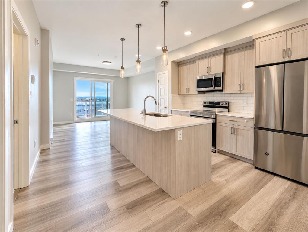 Picture for 411, 40 Carrington Plaza NW