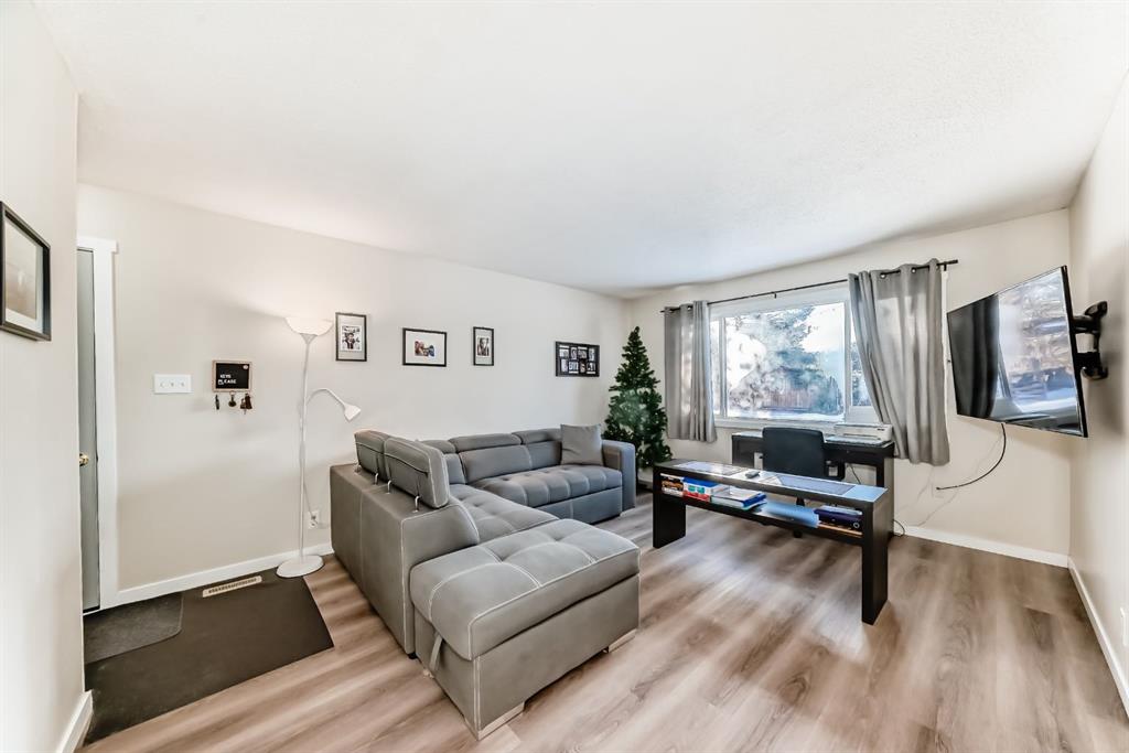 Picture for 3221 32A Avenue SE