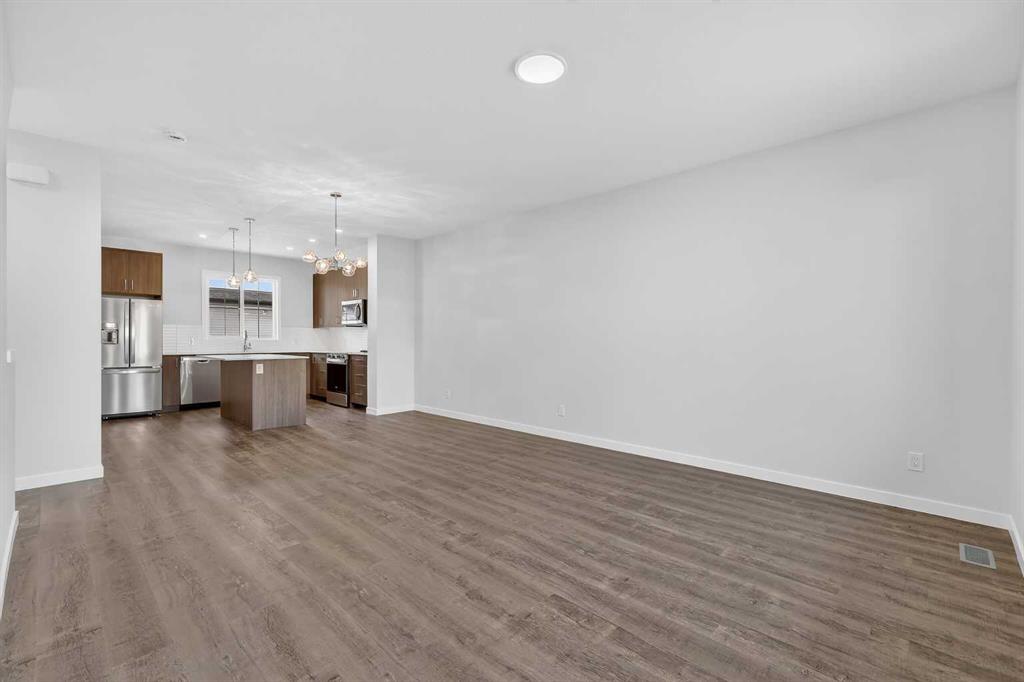 Picture for 172 Hotchkiss Common SE