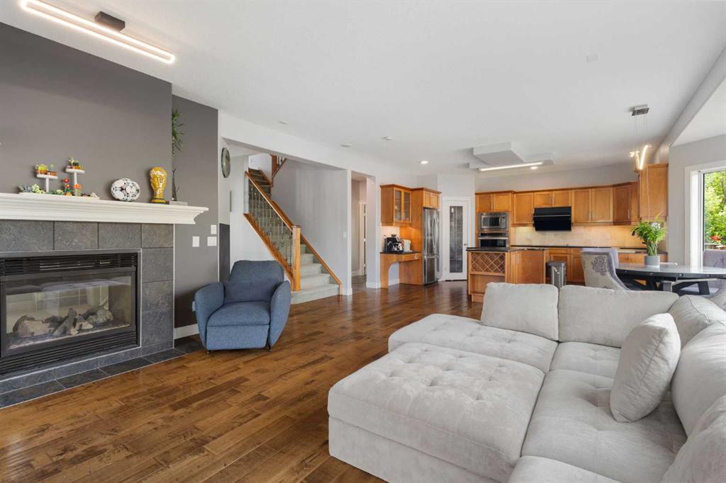 Picture for 23 Strathlea Crescent SW