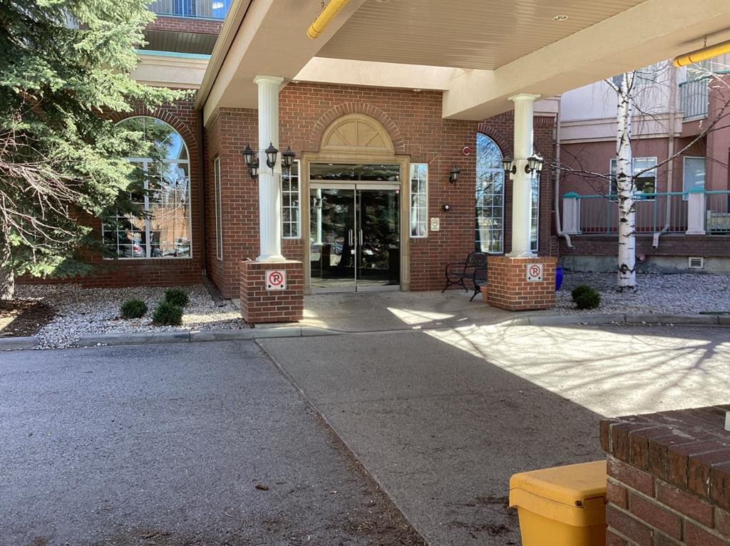 Picture for 302, 200 Lincoln Way SW