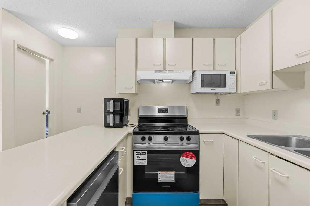 Picture for 3400, 2422 Edenwold Heights NW