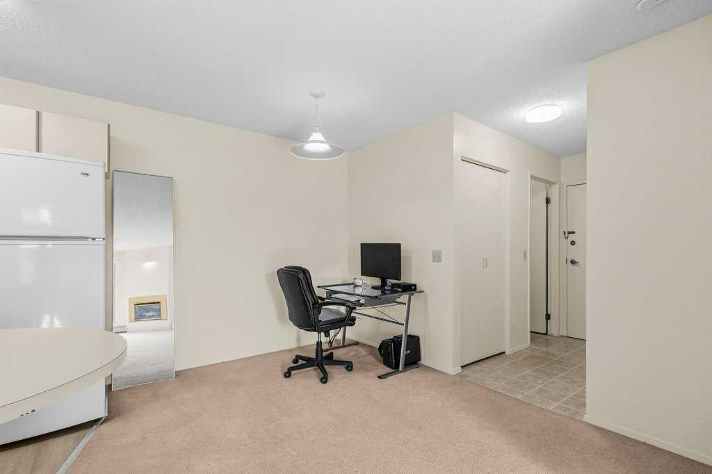 Picture for 3400, 2422 Edenwold Heights NW