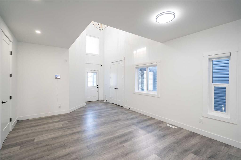 Picture for 123 Saddlecrest Grove NE