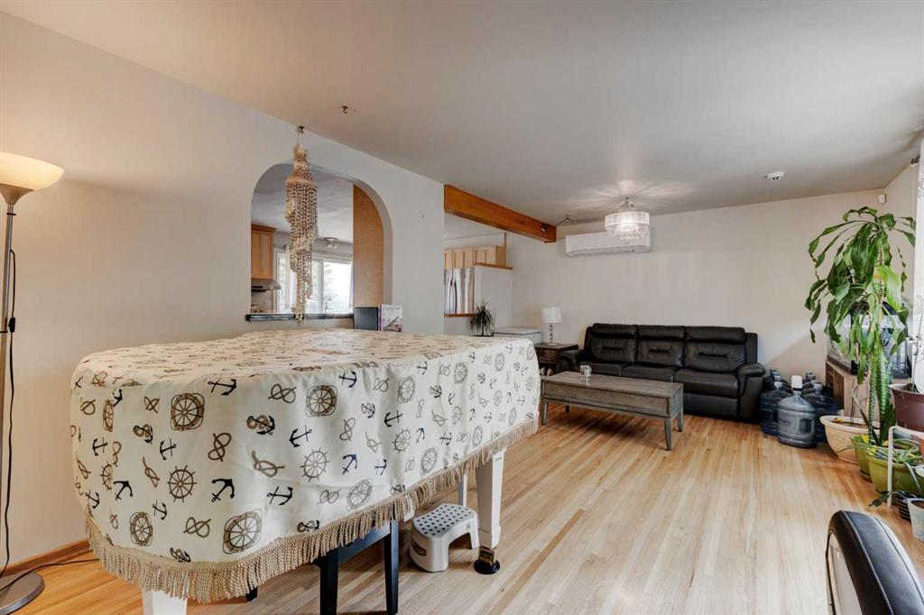 Picture for 212 Hendon Drive NW