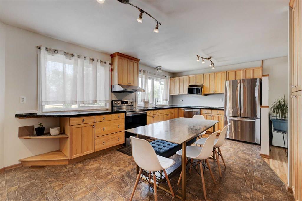 Picture for 212 Hendon Drive NW