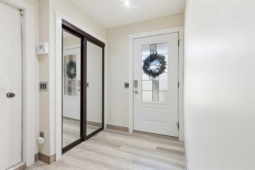Picture for 443 Brae Glen Crescent SW