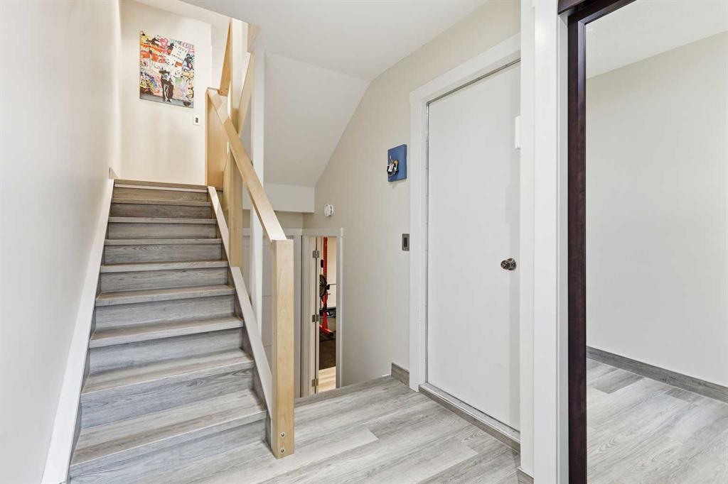 Picture for 443 Brae Glen Crescent SW
