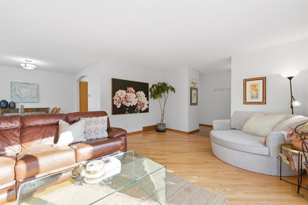 Picture for 6016 Dalcastle Crescent NW