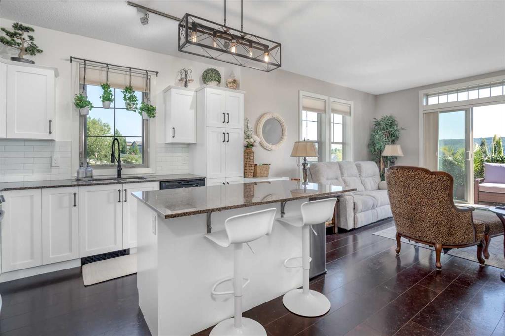 Picture for 320, 205 Sunset Drive 