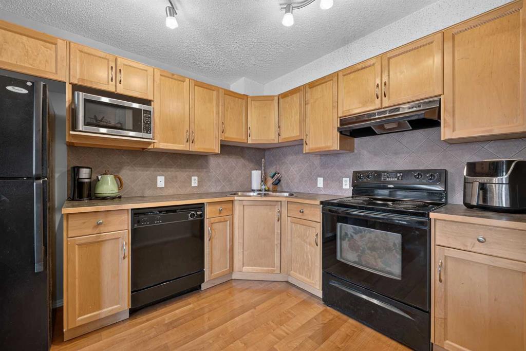 Picture for 2207, 140 Sagewood Boulevard SW