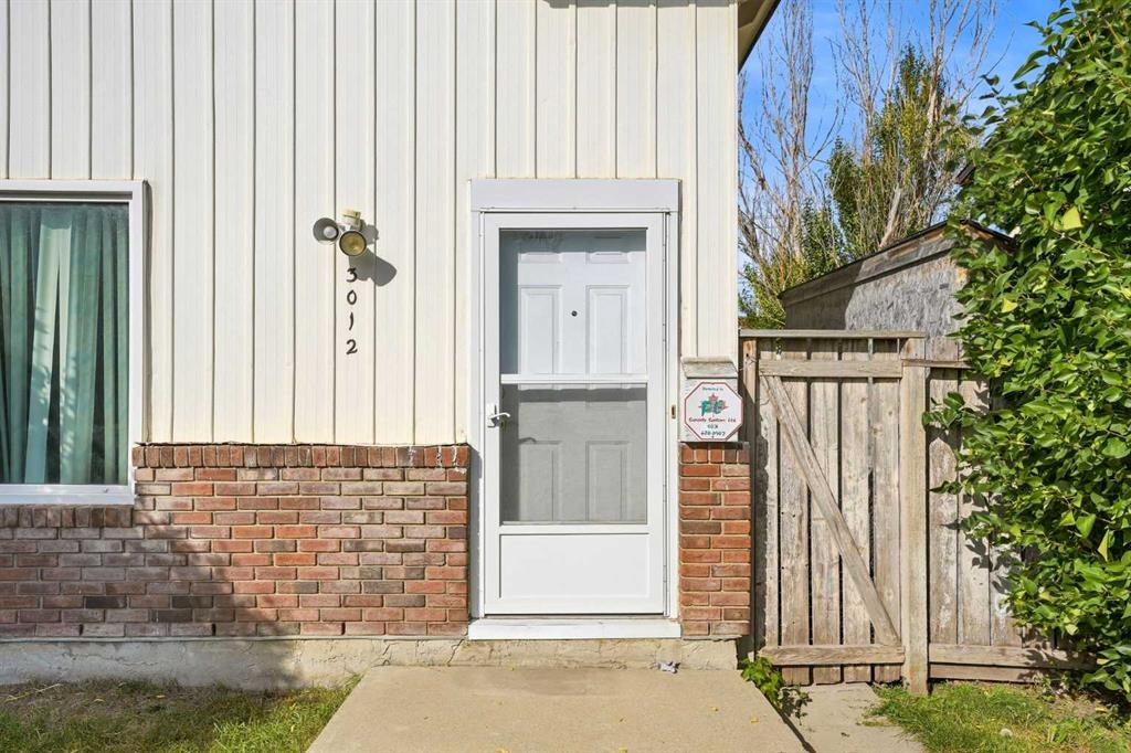 Picture for 3012 Dover Crescent SE