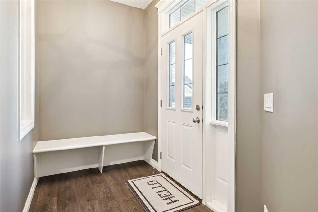 Picture for 383 Evansglen Drive NW