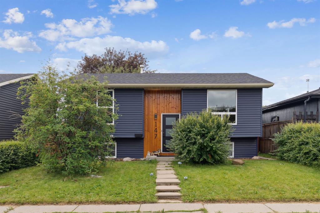 Picture for 147 Falchurch Crescent NE