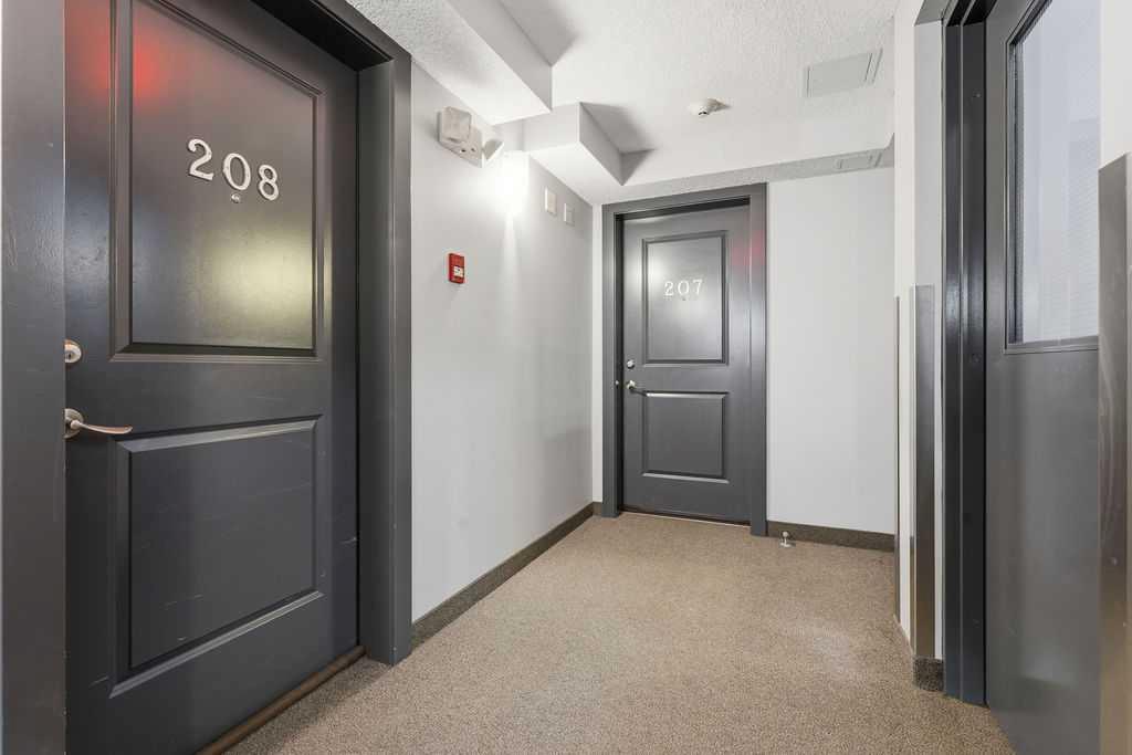 Picture for 208, 15207 1 Street SE