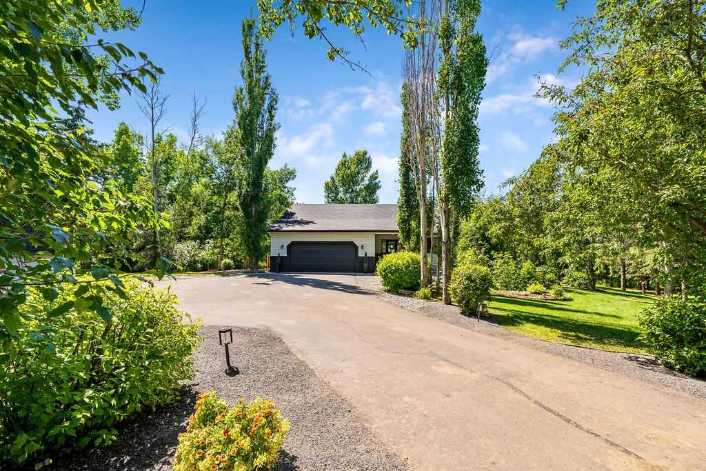 Picture for 80107 Highwood Meadows Drive E