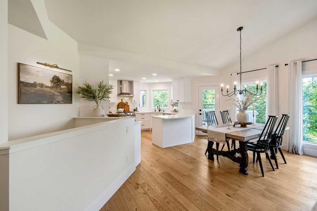 Picture for 80107 Highwood Meadows Drive E