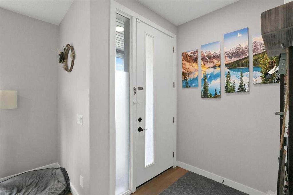 Picture for 1139 Lanark Boulevard SE