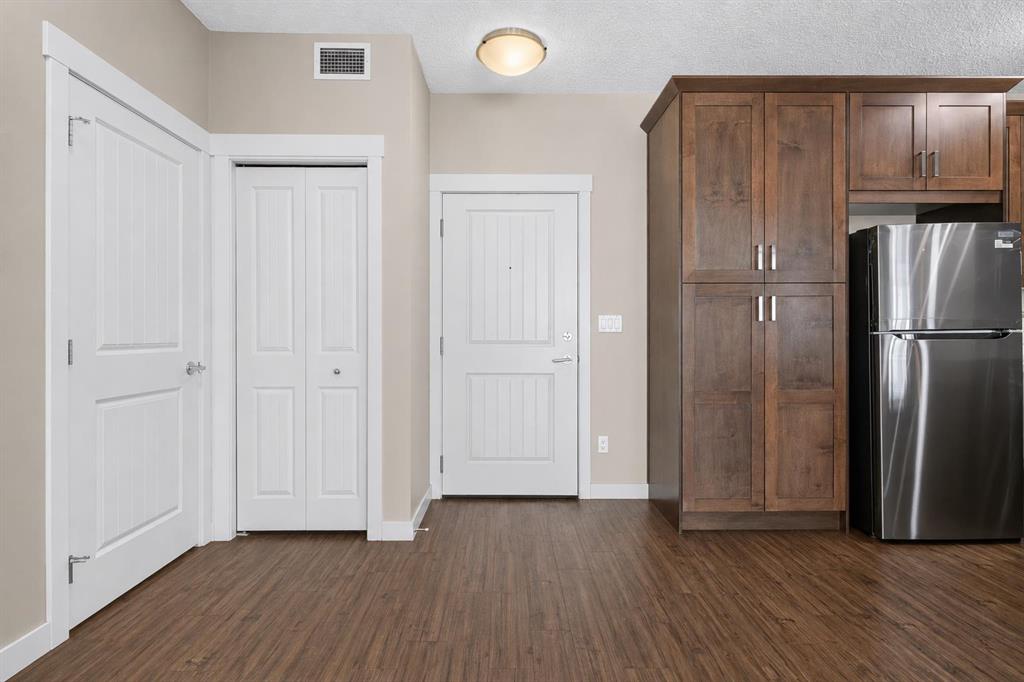 Picture for 5308, 522 Cranford Drive SE
