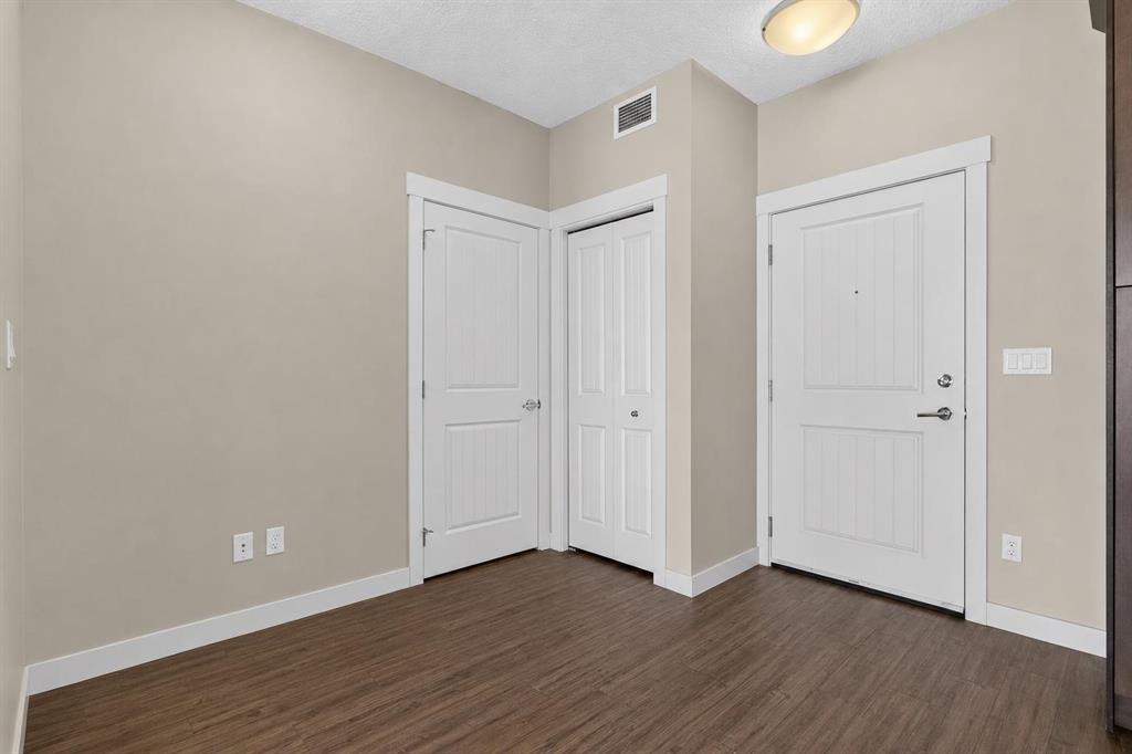 Picture for 5308, 522 Cranford Drive SE