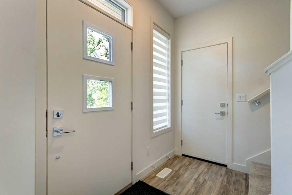 Picture for 3105, 100 Walgrove Court SE