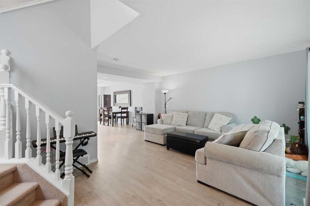 Picture for 99 Prestwick Circle SE