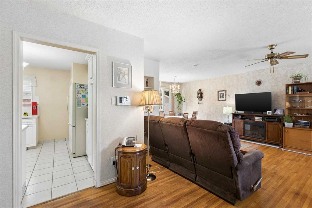Picture for 275 Northmount Drive NW