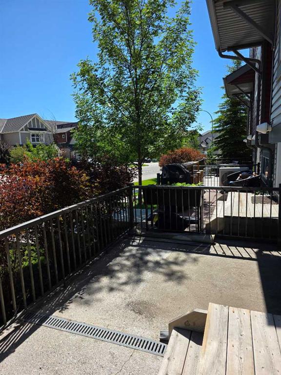 Picture for 656 Copperpond Boulevard SE