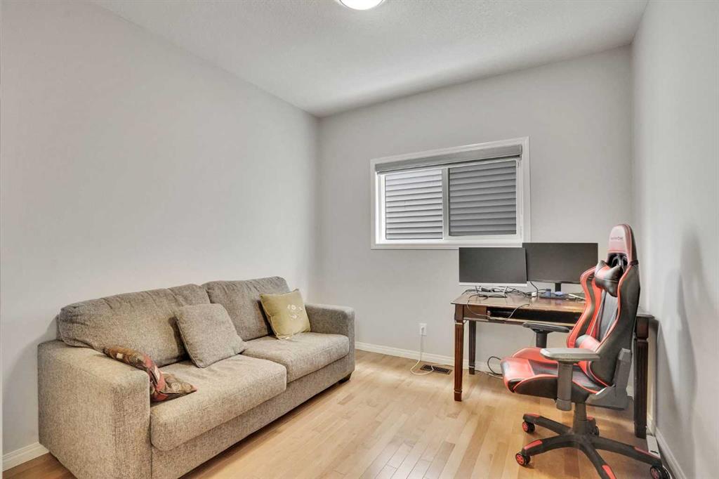 Picture for 148 Savanna Close NE
