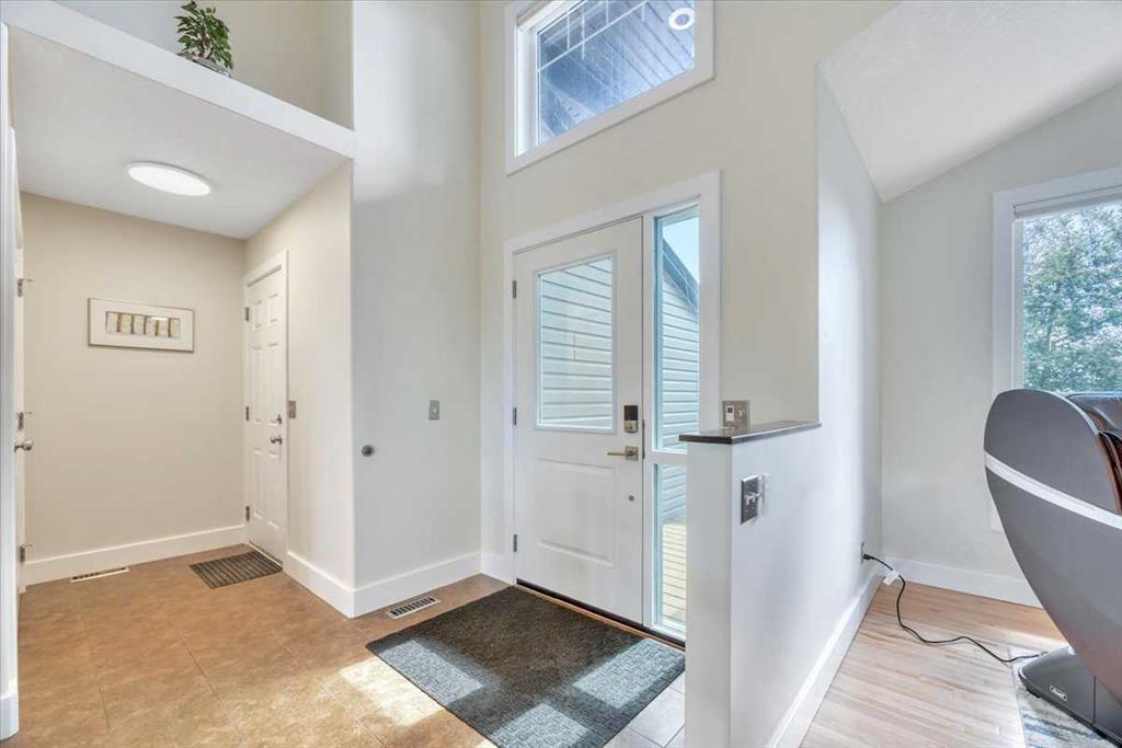 Picture for 188 Aspen Creek Crescent 