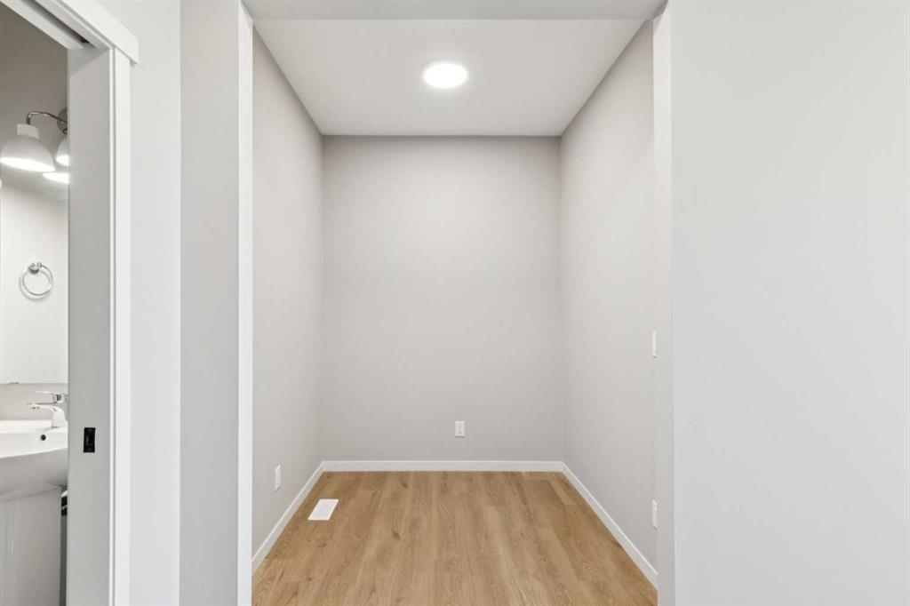 Picture for 386 Hotchkiss Manor SE