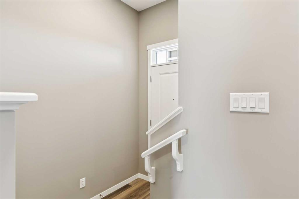 Picture for 25 Hotchkiss Road SE