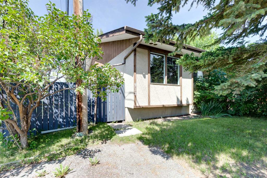 Picture for 933 Marcombe Drive NE