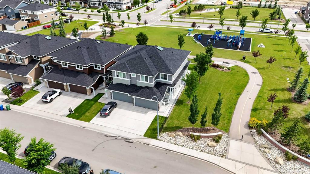 Picture for 125 Redstone Common NE