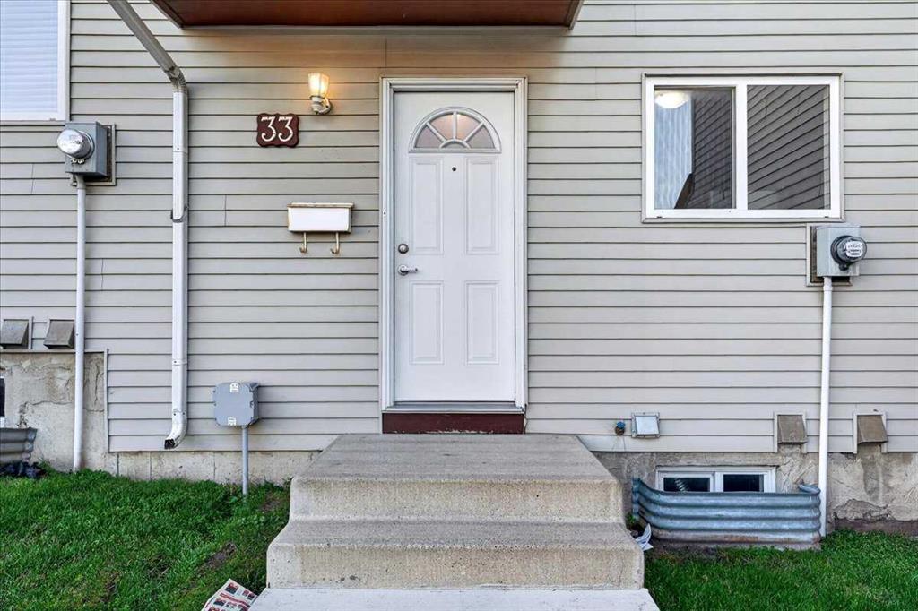 Picture for 33, 64 Whitnel Court NE
